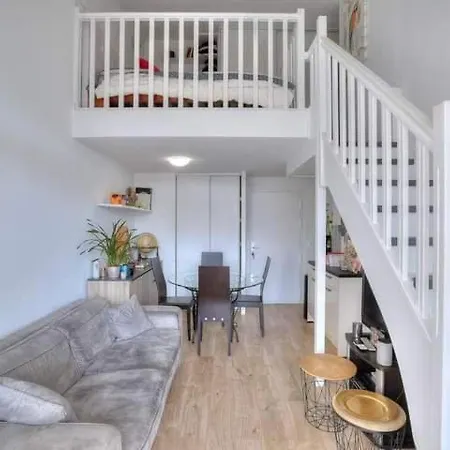 Bord De Les Pins Apartamento *